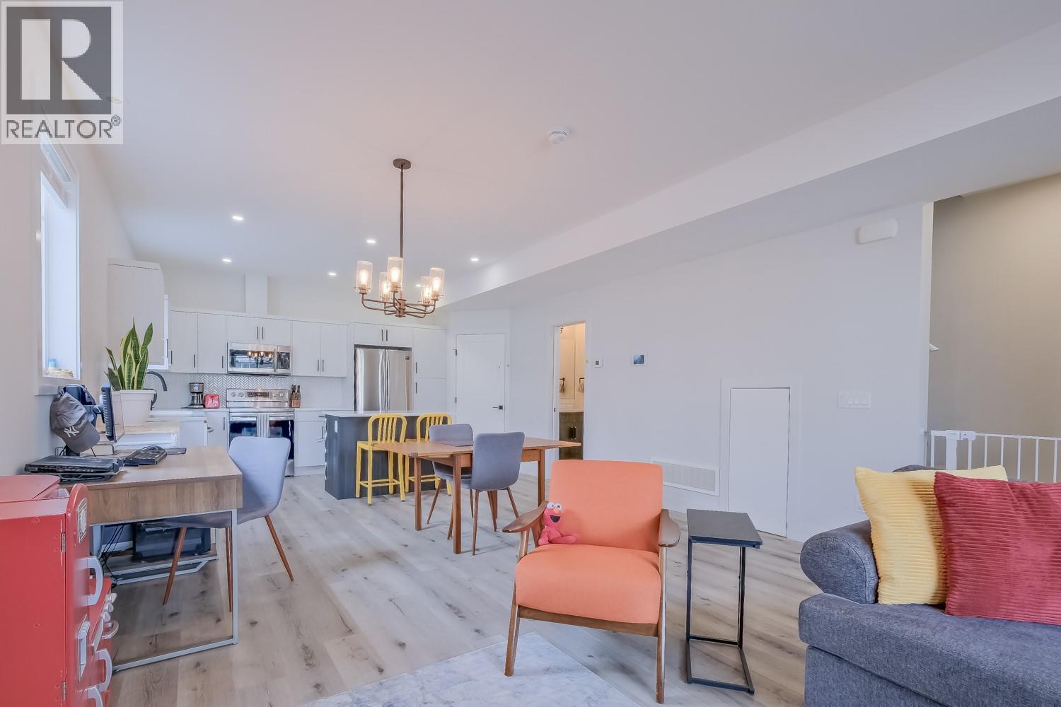 951 Stockwell Avenue, Kelowna, British Columbia  V1Y 6W3 - Photo 11 - 10382450