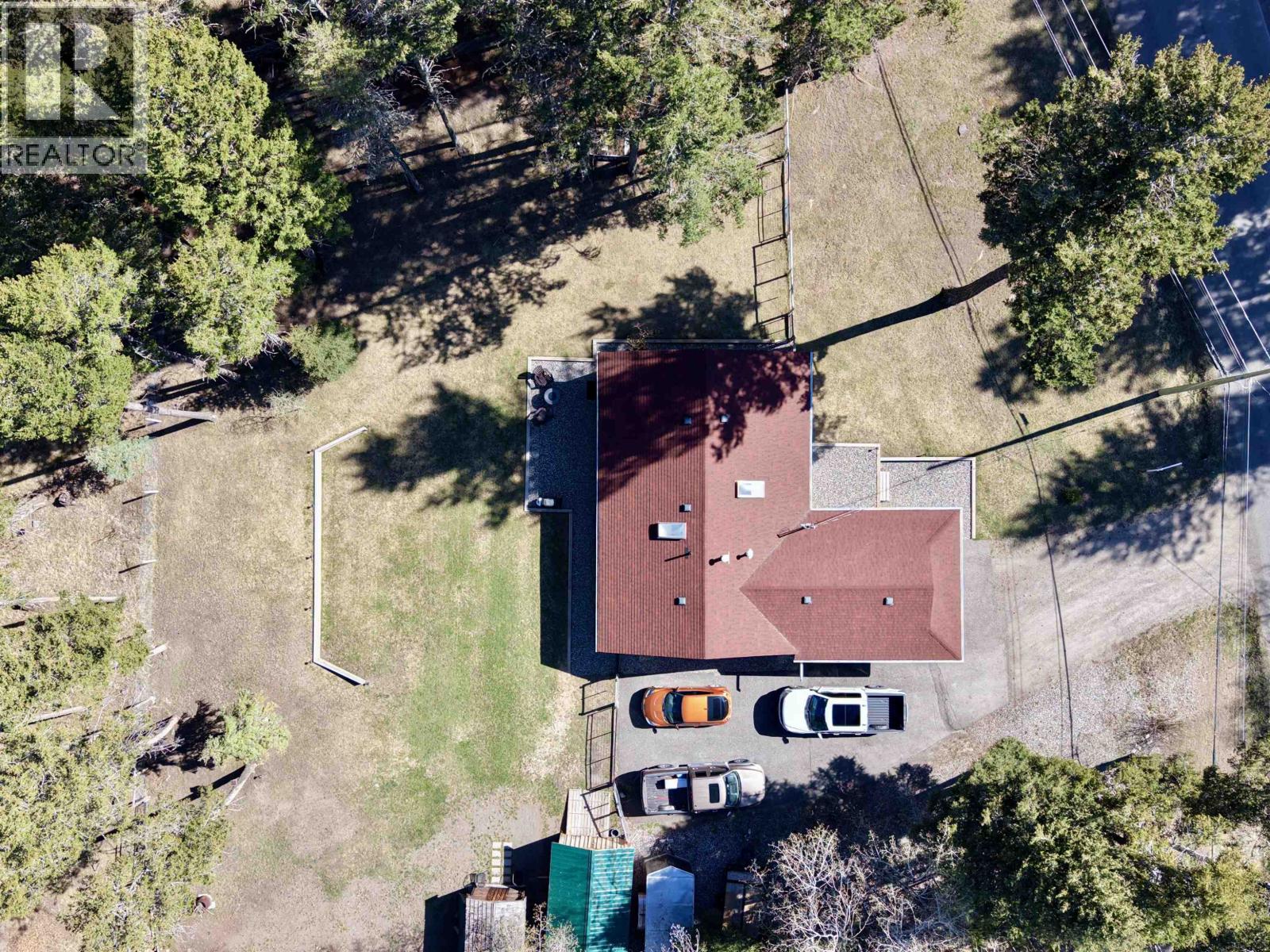 4975 Gloinnzun Drive, 108 Mile Ranch, British Columbia  V0K 2Z0 - Photo 31 - R3116349