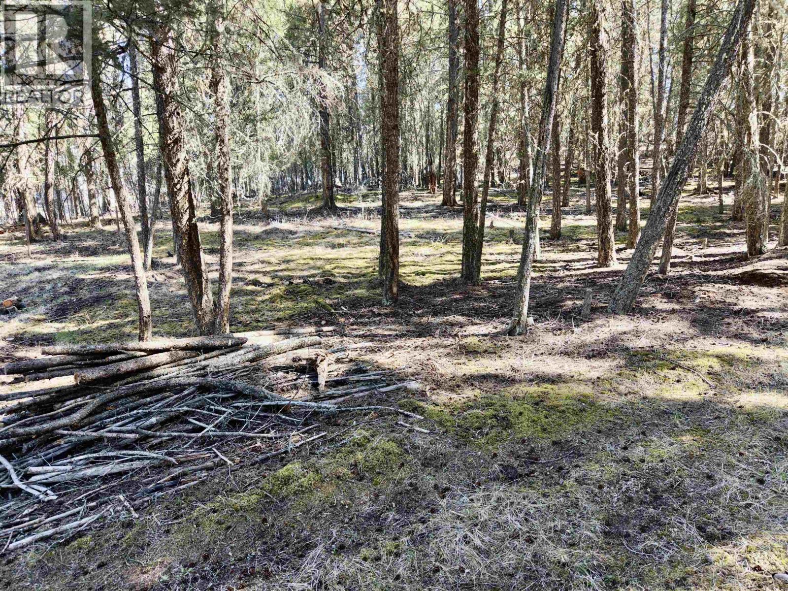 4975 Gloinnzun Drive, 108 Mile Ranch, British Columbia  V0K 2Z0 - Photo 29 - R3116349