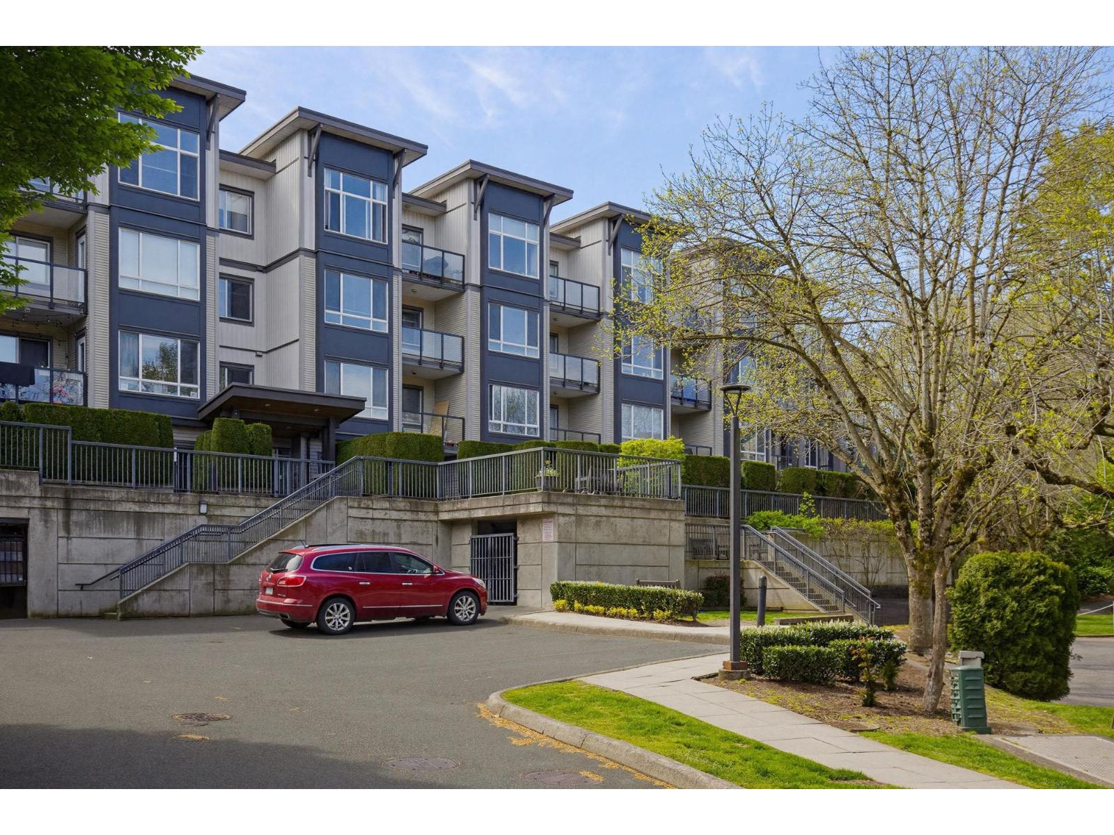 208 2943 Nelson Place, Abbotsford, British Columbia  V2S 0C8 - Photo 2 - R3115876