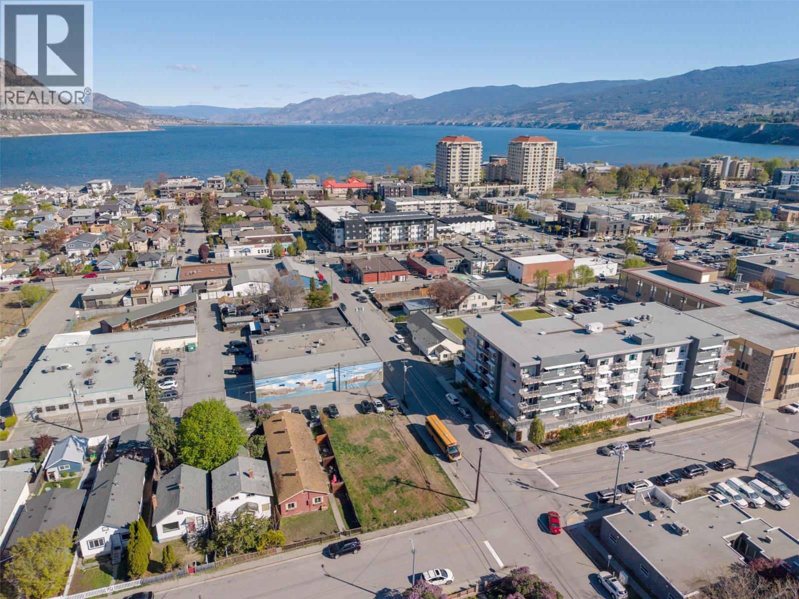 303 Nanaimo Avenue W, Penticton, British Columbia  V2A 1N8 - Photo 9 - 10385002