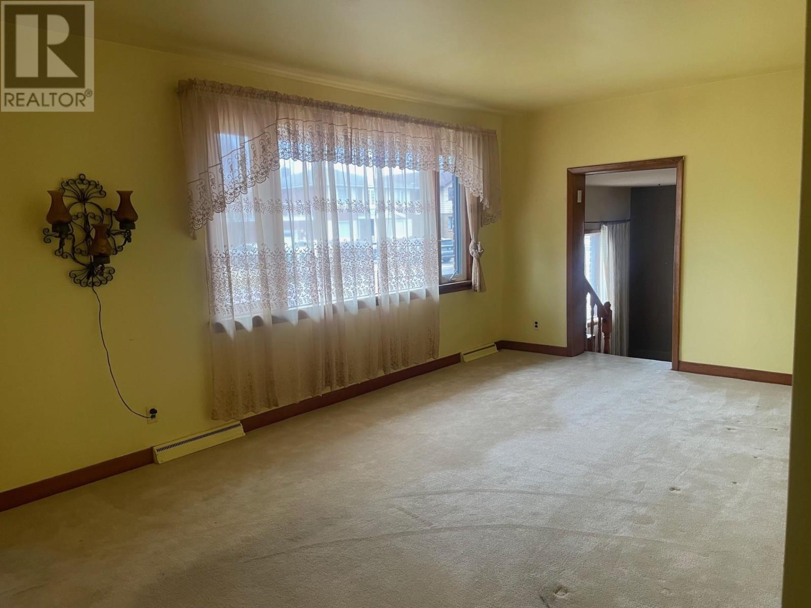 1840 Mcgregor Ave, Thunder Bay, Ontario  P7E 5E8 - Photo 3 - TB2600830