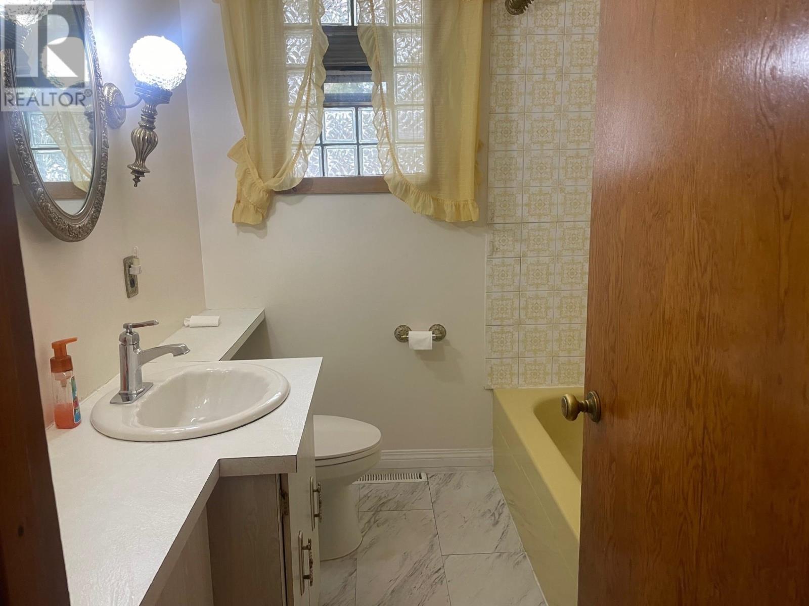 1840 Mcgregor Ave, Thunder Bay, Ontario  P7E 5E8 - Photo 8 - TB2600830