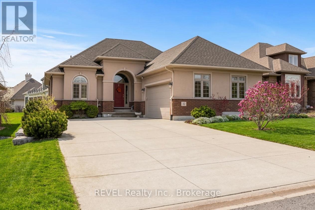 32 MAGNOLIA LANE, Welland, Ontario