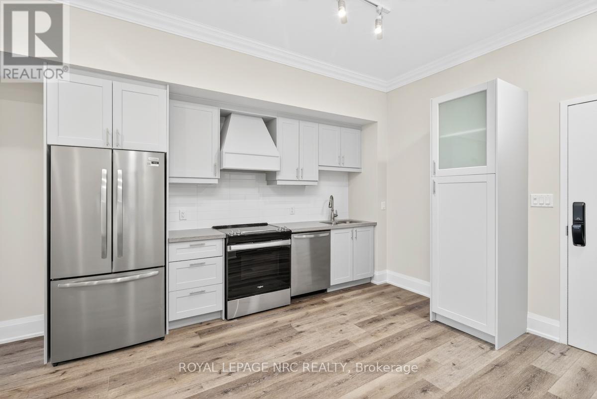 Up32 - 50 Herrick Avenue, St. Catharines, Ontario  L2P 2T9 - Photo 23 - X13054002