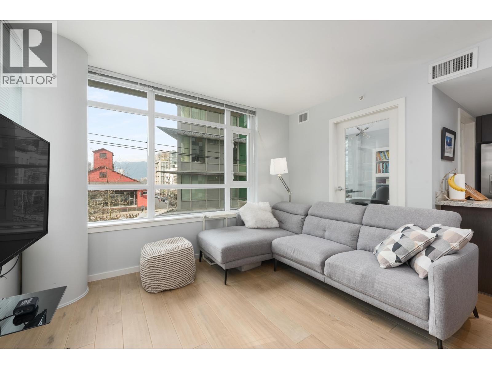 306 89 W 2nd Avenue, Vancouver, British Columbia  V5Y 0G9 - Photo 2 - R3116730