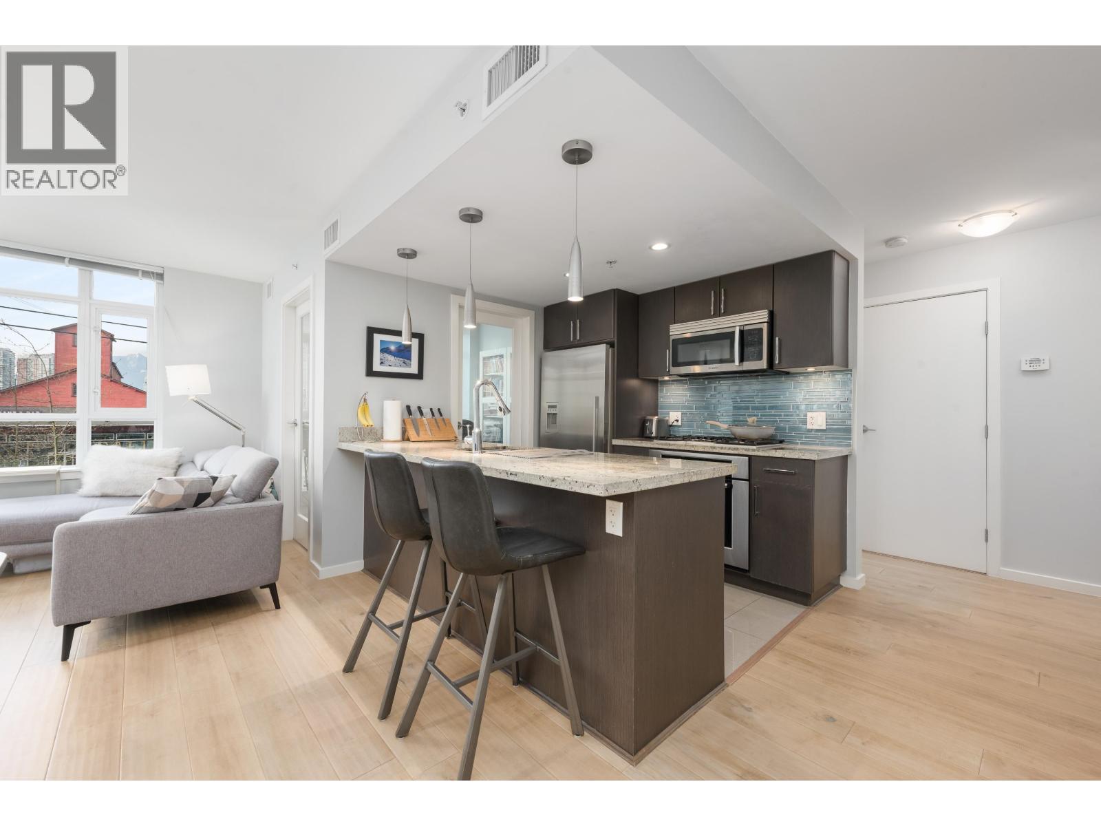 306 89 W 2nd Avenue, Vancouver, British Columbia  V5Y 0G9 - Photo 3 - R3116730