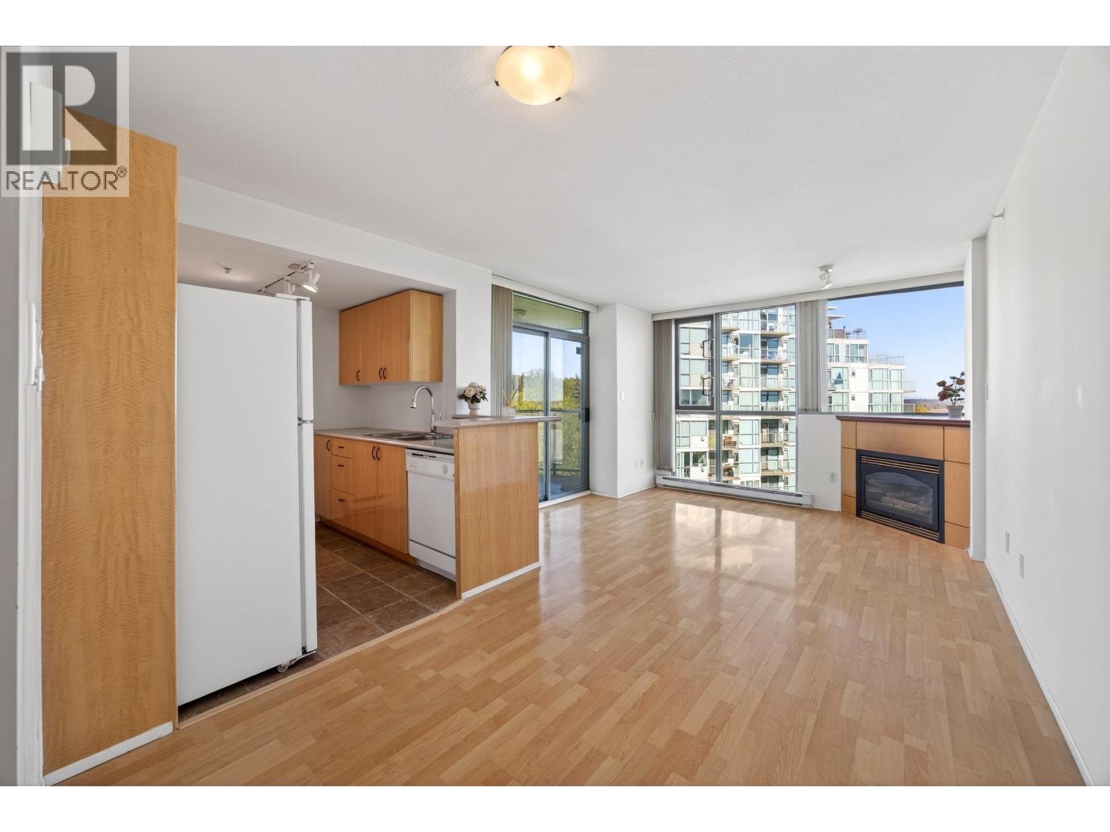 1001 2733 Chandlery Place, Vancouver, British Columbia  V5S 4V3 - Photo 2 - R3116751