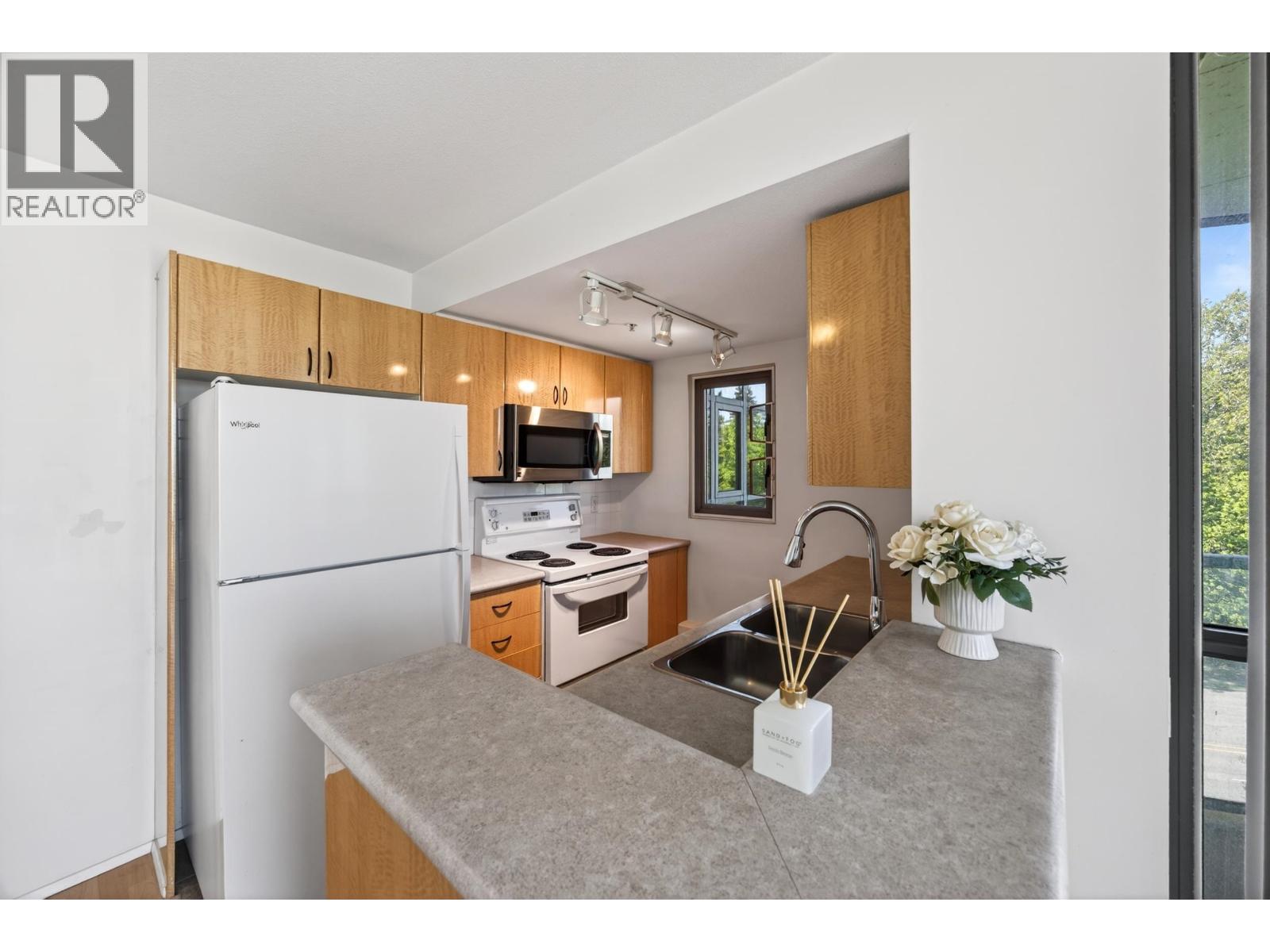 1001 2733 Chandlery Place, Vancouver, British Columbia  V5S 4V3 - Photo 8 - R3116751