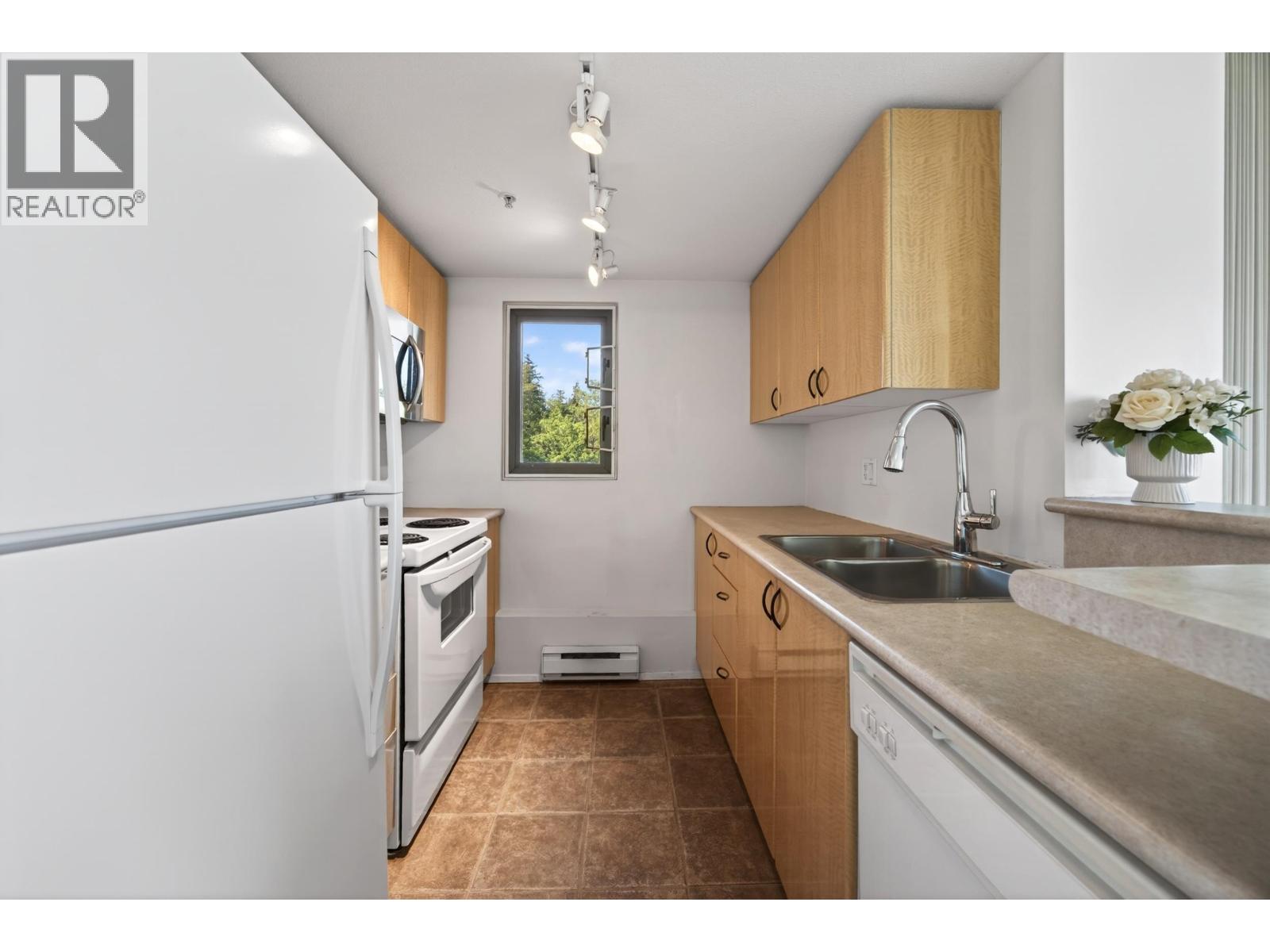 1001 2733 Chandlery Place, Vancouver, British Columbia  V5S 4V3 - Photo 9 - R3116751