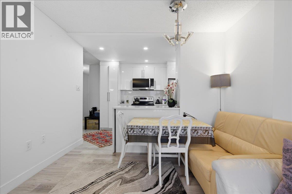 1301 2004 Fullerton Avenue, North Vancouver, British Columbia  V7P 3G8 - Photo 13 - R3116760