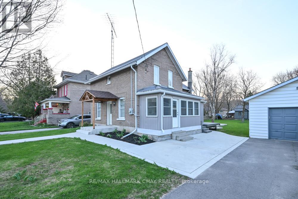 48 CAROLINE STREET W, Clearview, Ontario