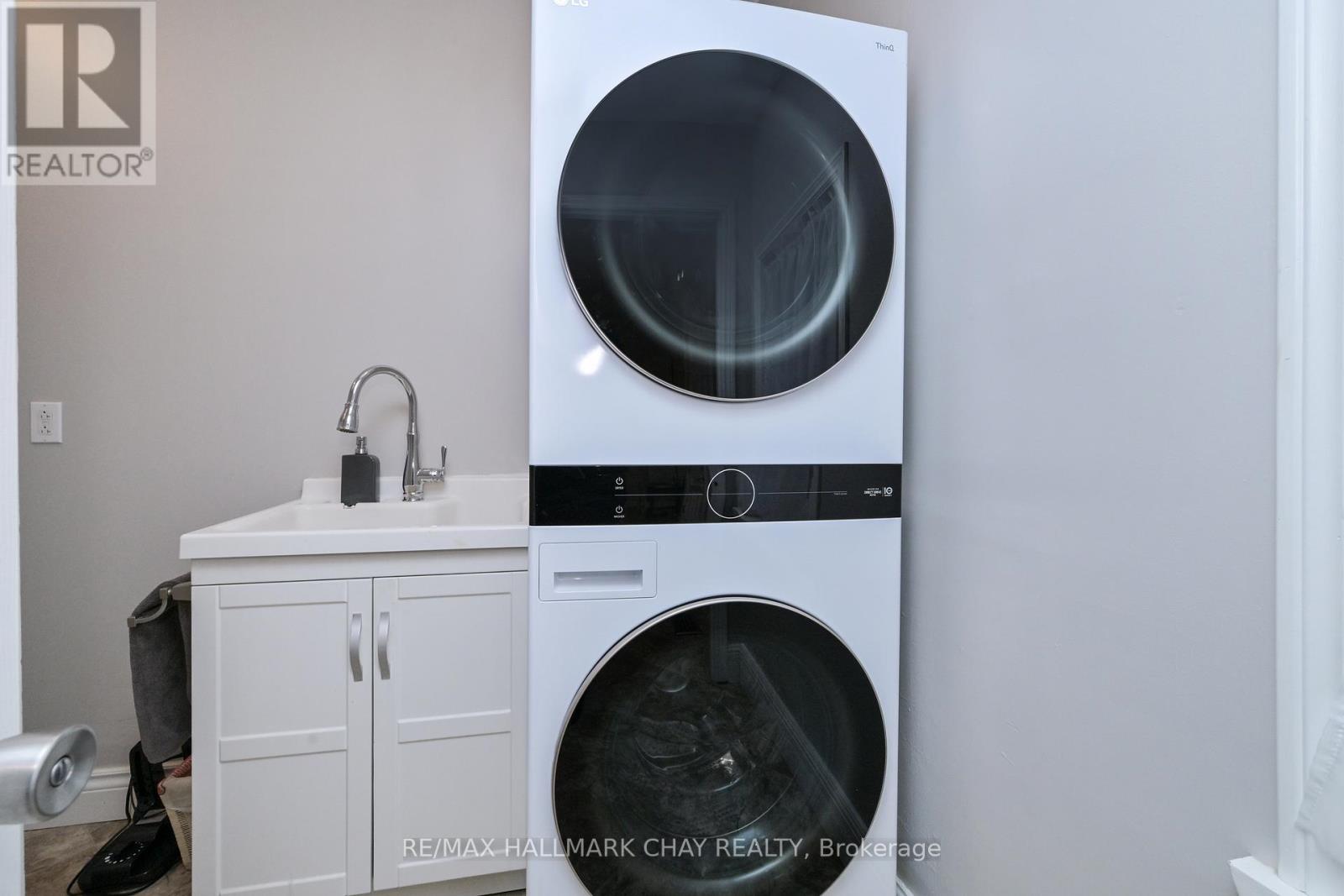 48 Caroline Street W, Clearview, Ontario  L0M 1G0 - Photo 17 - S12821268