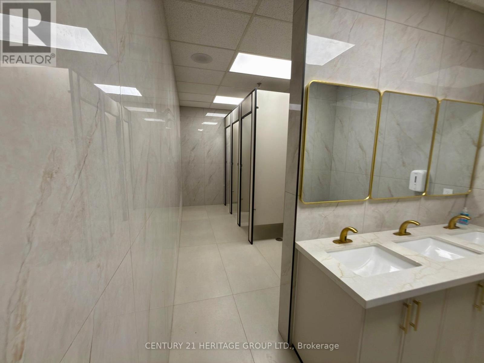 209 - 4544 Dufferin Street W, Toronto, Ontario  M3H 5X2 - Photo 13 - W12795796