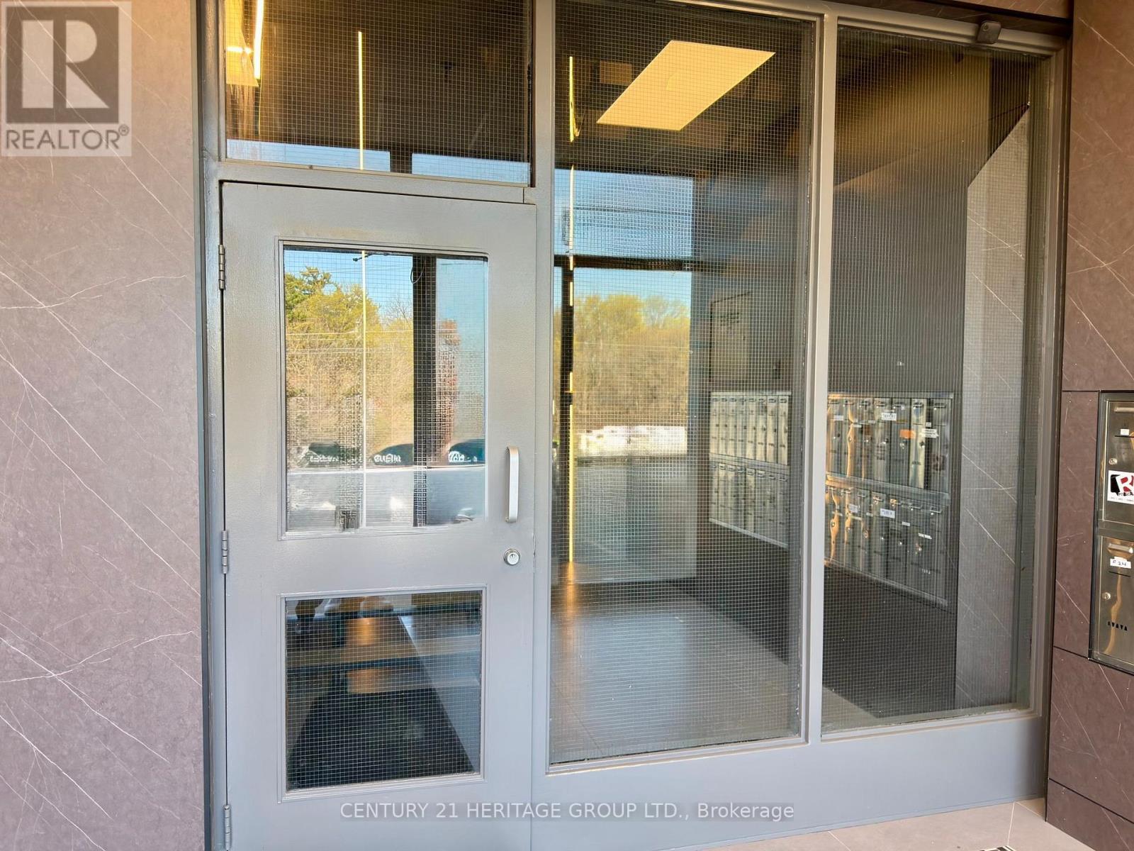 209 - 4544 Dufferin Street W, Toronto, Ontario  M3H 5X2 - Photo 7 - W12795796