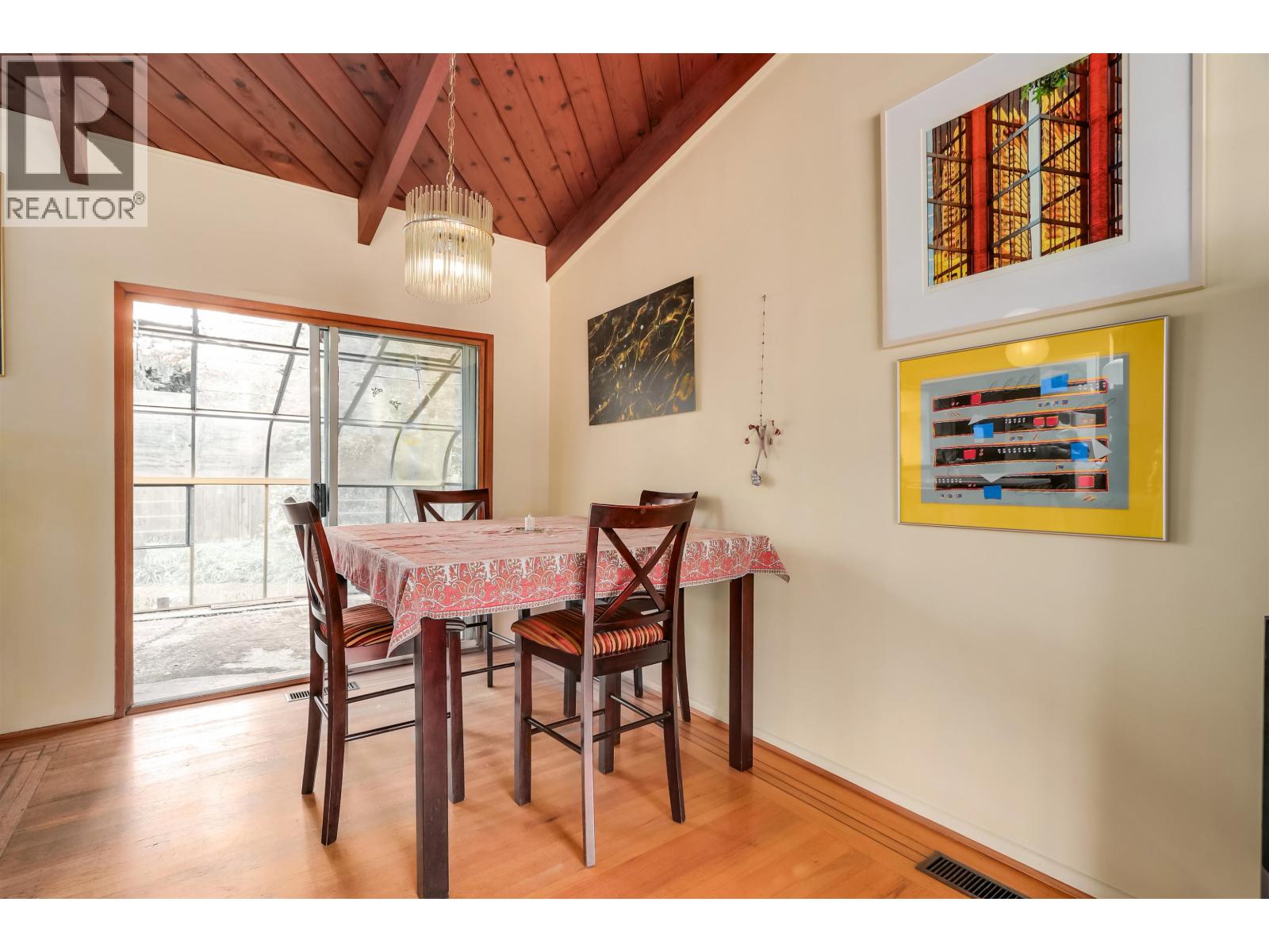 957 Essex Road, North Vancouver, British Columbia  V7R 1W1 - Photo 11 - R3116731