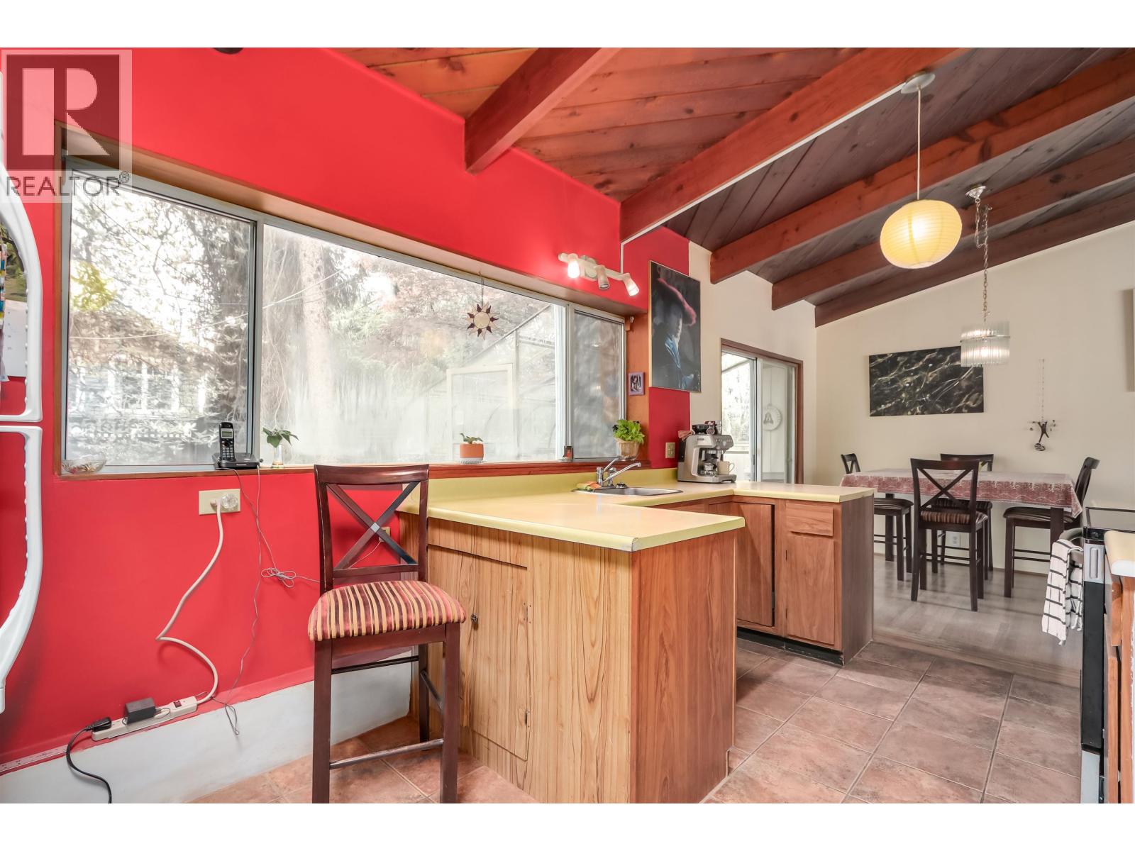 957 Essex Road, North Vancouver, British Columbia  V7R 1W1 - Photo 12 - R3116731