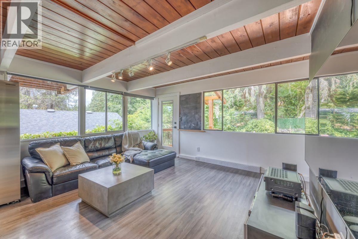 466 E Kings Road, North Vancouver, British Columbia  V7N 1H9 - Photo 16 - R3116752