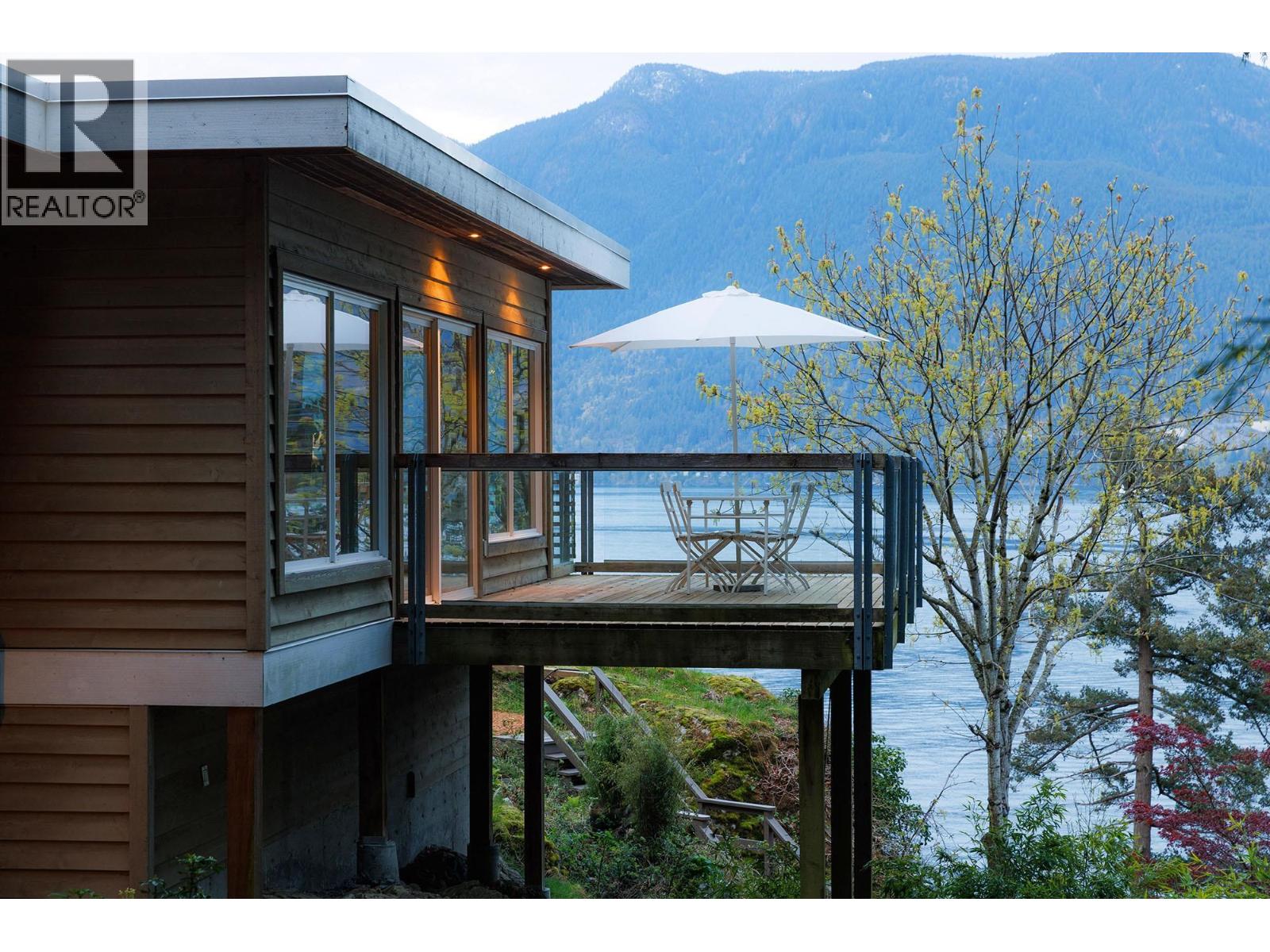234 DAVID ROAD, Bowen Island, British Columbia