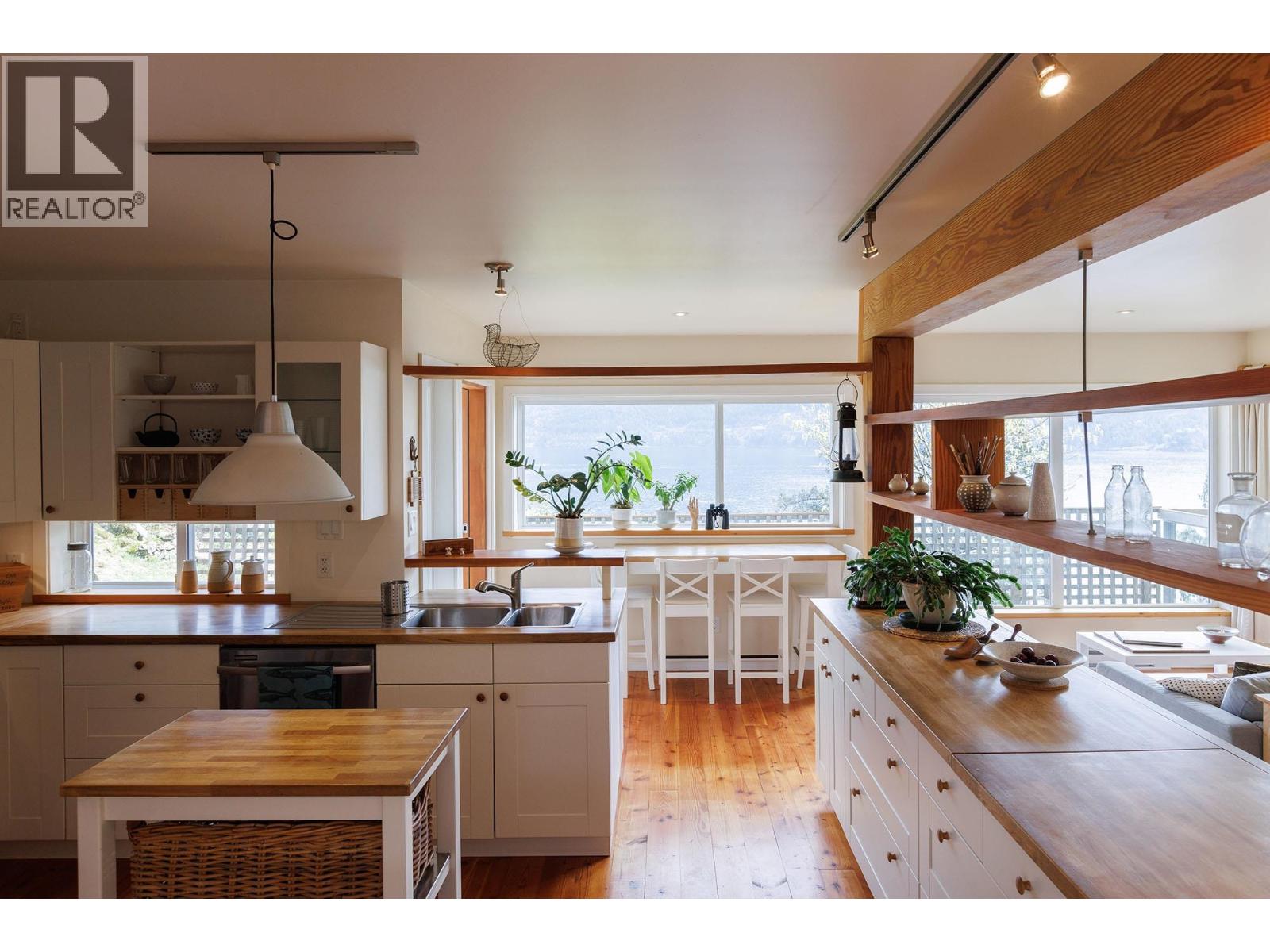 234 David Road, Bowen Island, British Columbia  V0N 1G1 - Photo 14 - R3116763