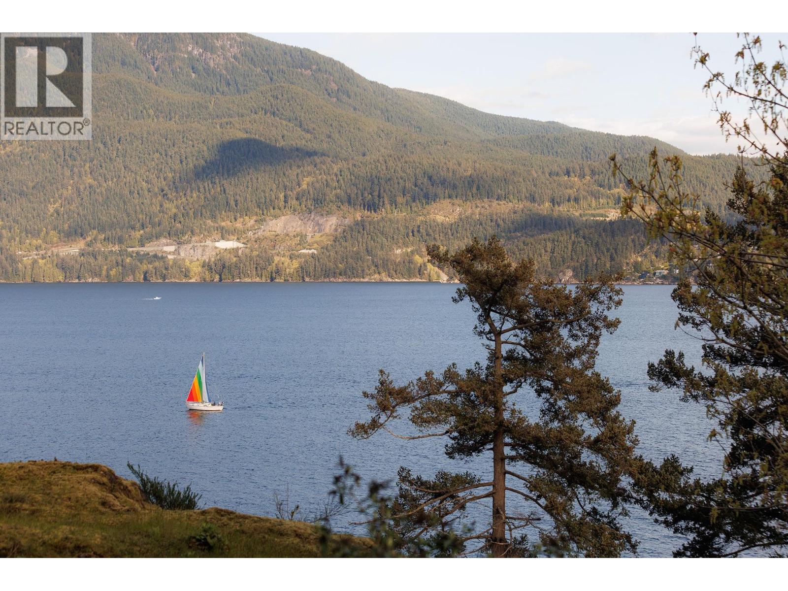 234 David Road, Bowen Island, British Columbia  V0N 1G1 - Photo 3 - R3116763