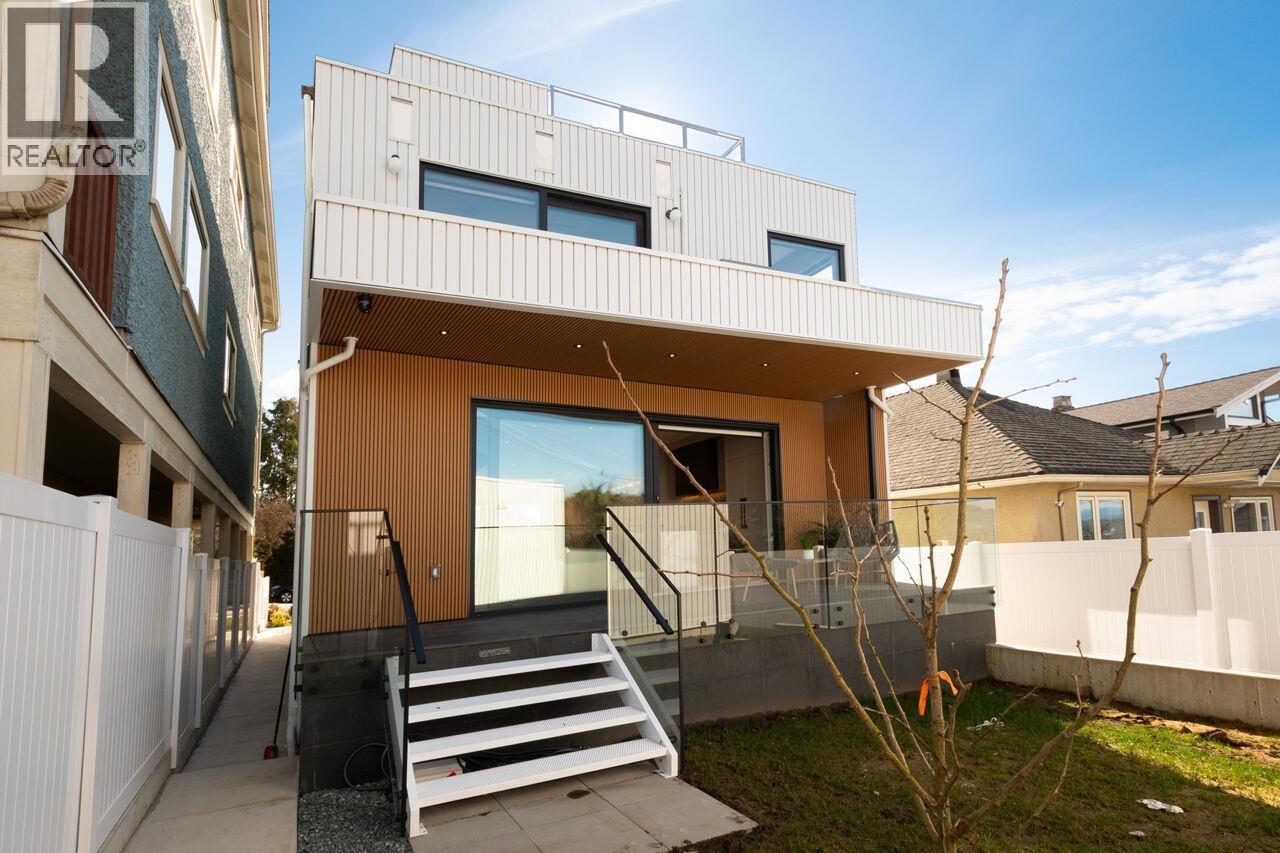 3679 Pandora Street, Vancouver, British Columbia  V5K 1X1 - Photo 32 - R3116774