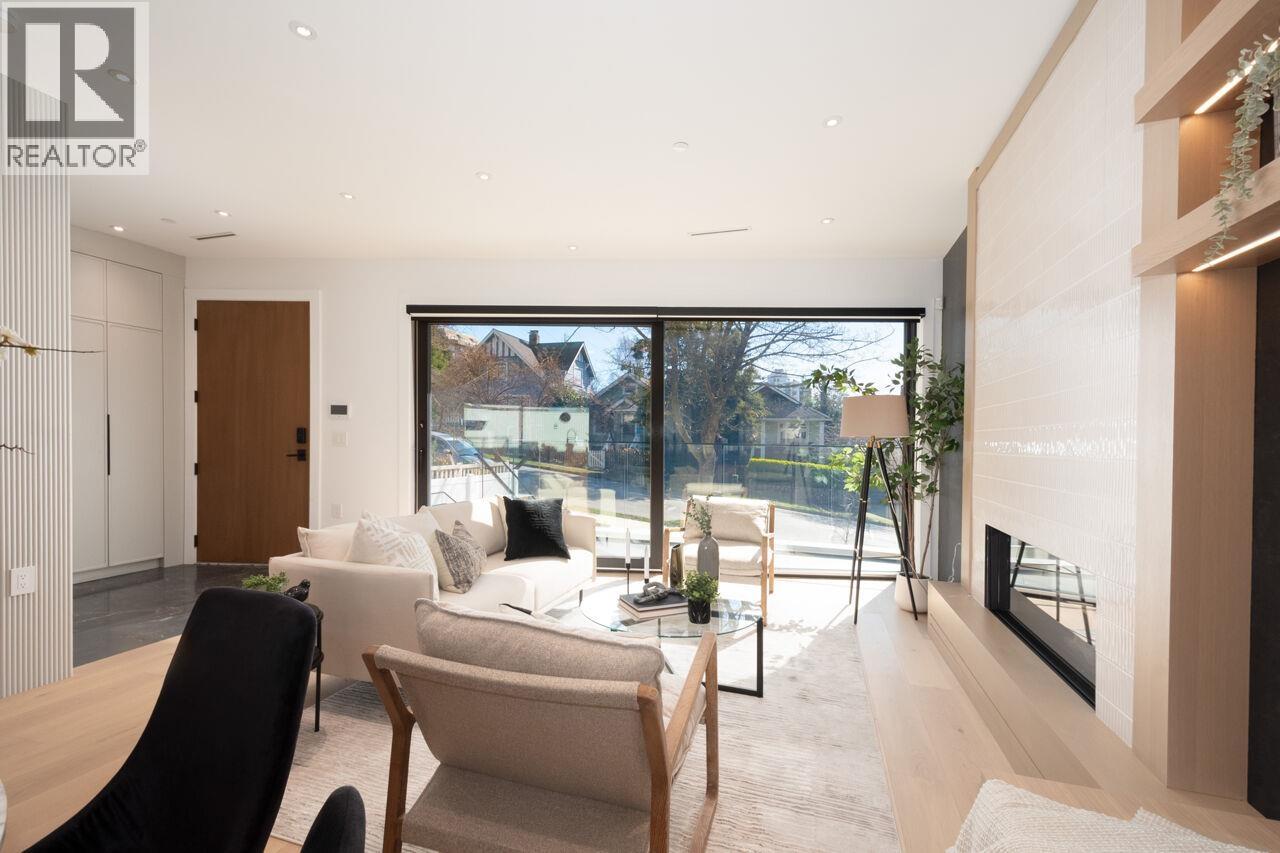 3679 Pandora Street, Vancouver, British Columbia  V5K 1X1 - Photo 5 - R3116774