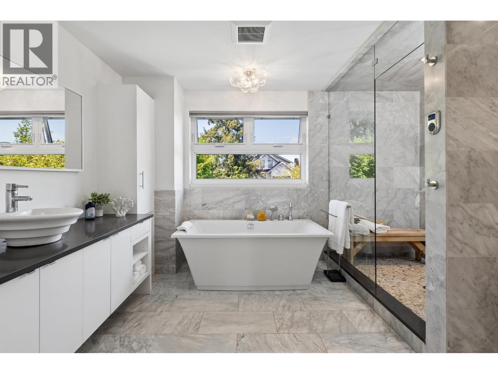 626 E 22 Avenue, Vancouver, British Columbia  V5V 1V4 - Photo 21 - R3116776