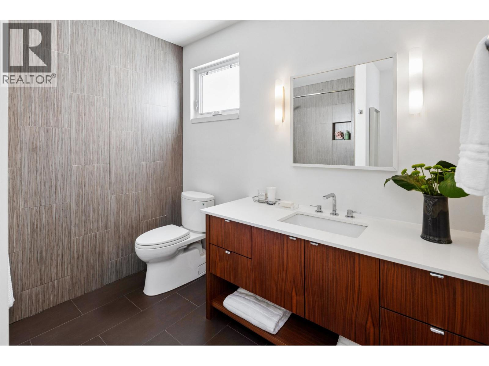 626 E 22 Avenue, Vancouver, British Columbia  V5V 1V4 - Photo 24 - R3116776