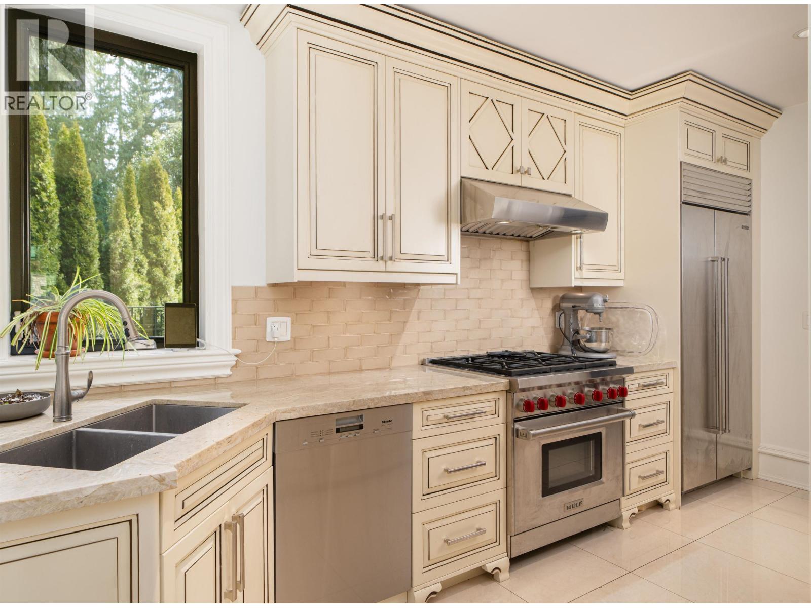 397 Southborough Drive, West Vancouver, British Columbia  V7S 1M3 - Photo 11 - R3116779