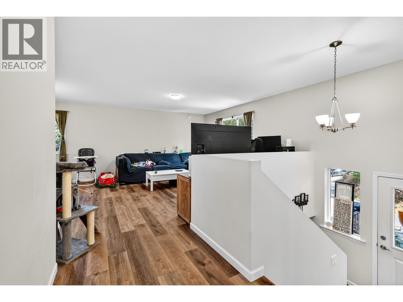 5797-5799 Sandy Hook Road, Sechelt, British Columbia  V7Z 0P1 - Photo 22 - R3116780