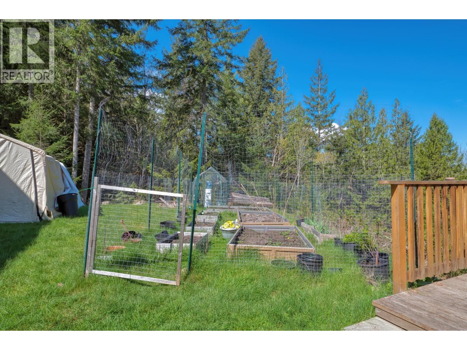 5797-5799 Sandy Hook Road, Sechelt, British Columbia  V7Z 0P1 - Photo 36 - R3116780
