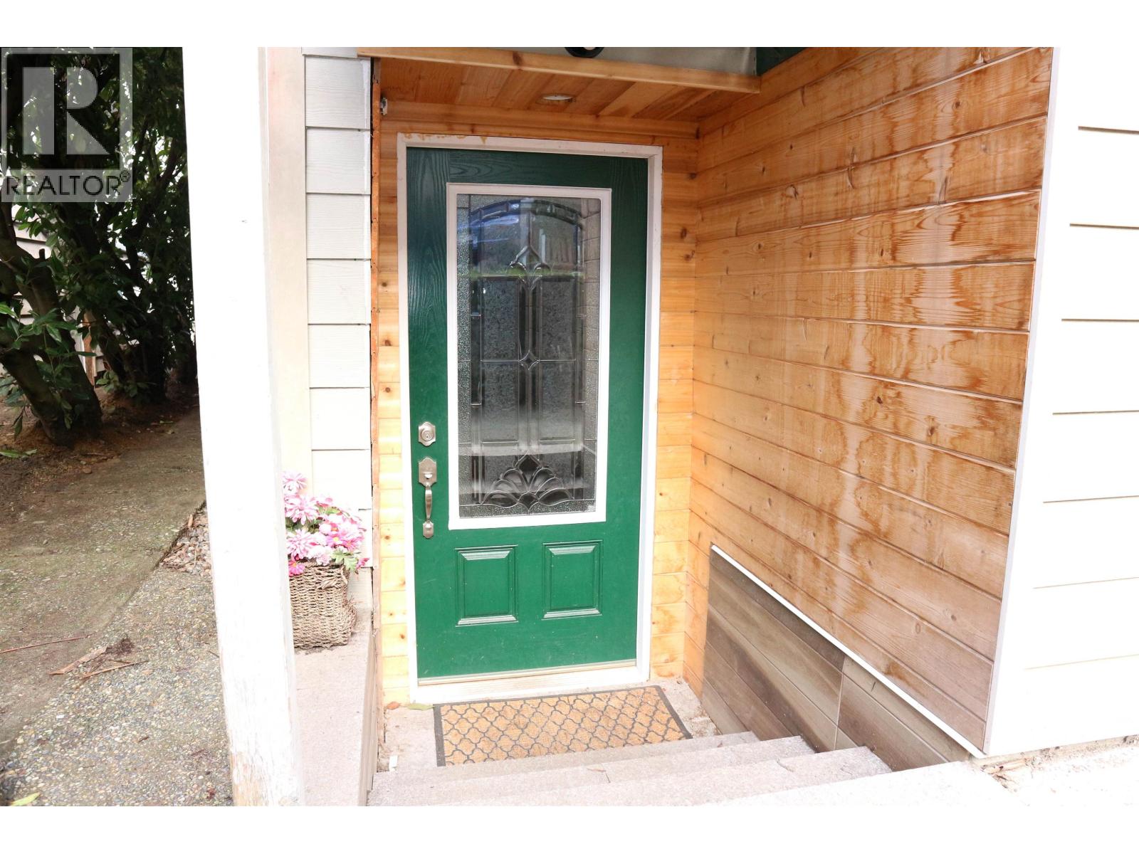 Basement 796 E 12th Avenue, Vancouver, British Columbia  V6R 4A1 - Photo 3 - R3116716