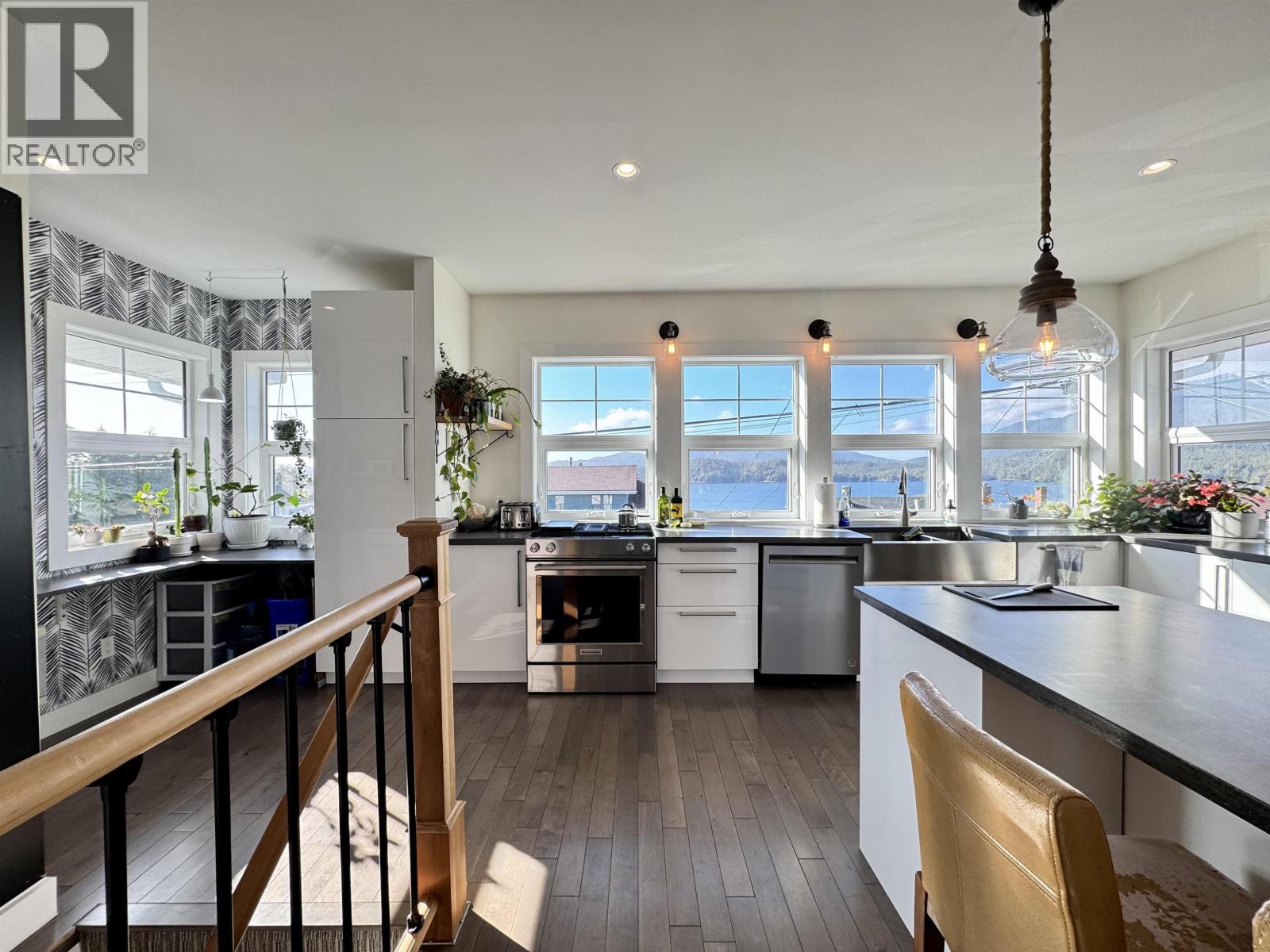 652-654 E 4th Avenue, Prince Rupert, British Columbia  V8J 1P1 - Photo 2 - R3116714