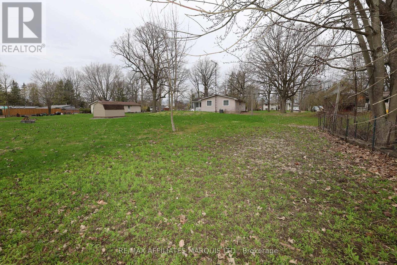 9 Sutton Drive, Edwardsburgh/cardinal, Ontario  K0E 1T1 - Photo 7 - X12879154