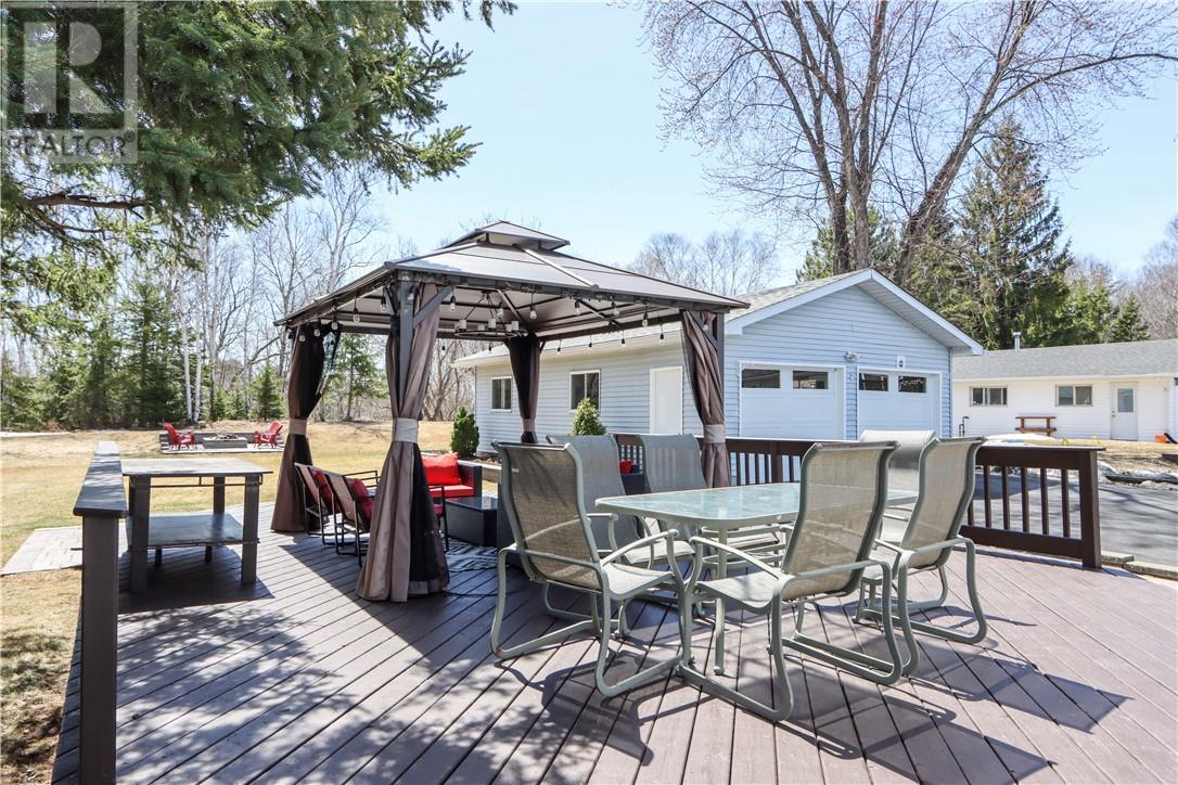 127 Patricia Street, Lively, Ontario  P3Y 1A1 - Photo 3 - 2127376