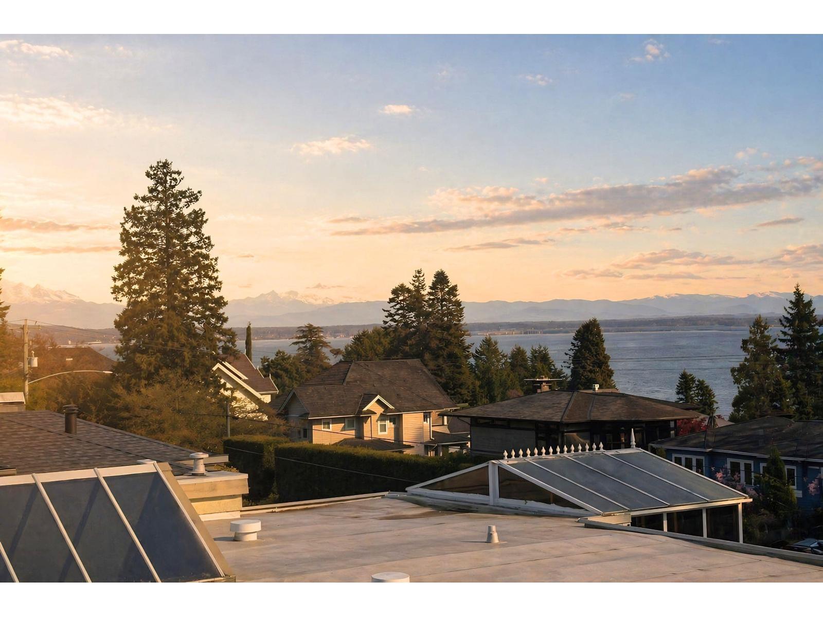 13407 Marine Drive, Surrey, British Columbia  V4A 1G1 - Photo 4 - R3115077