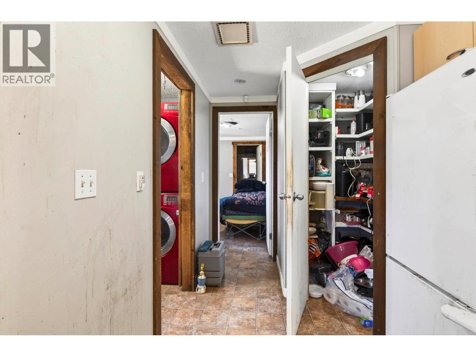 5880 Gardi Road, Kamloops, British Columbia  V1S 2A1 - Photo 15 - 10377181