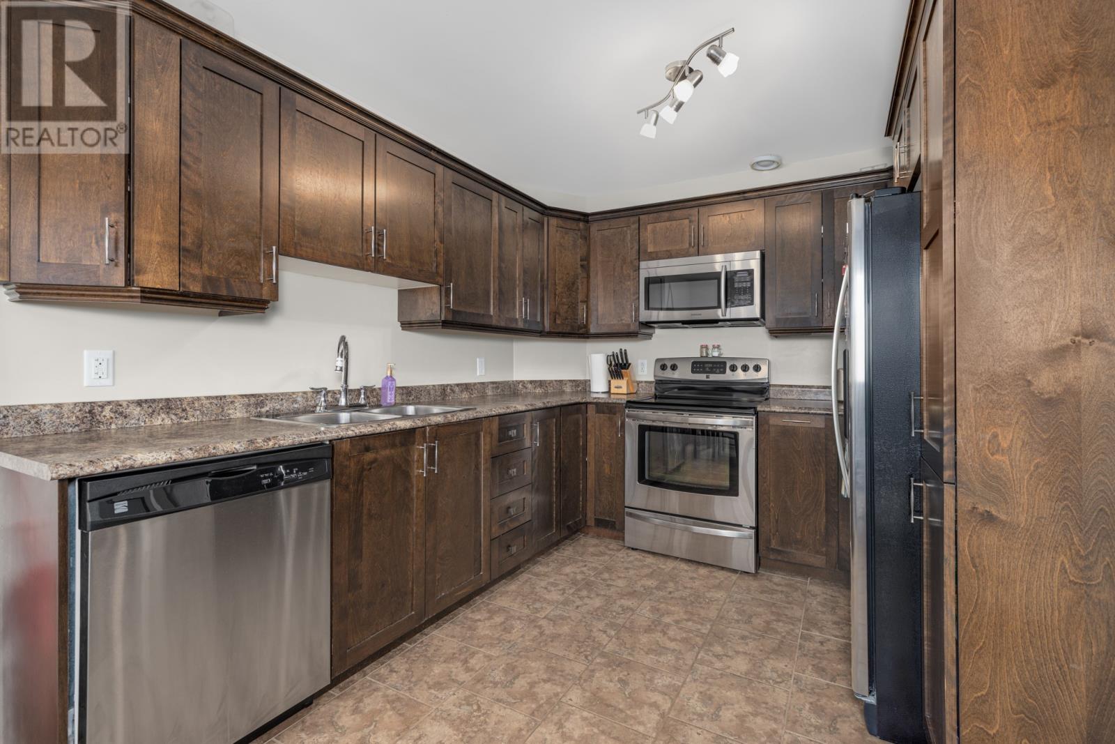 15 Sgt Donald Lucas Drive, Paradise, Newfoundland & Labrador  A1L 3C7 - Photo 6 - 1296676