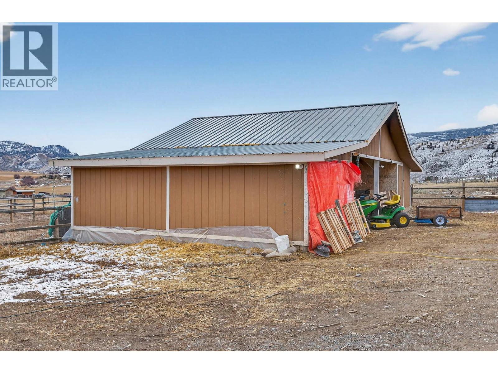 5880 Gardi Road, Kamloops, British Columbia  V1S 2A1 - Photo 42 - 10377181