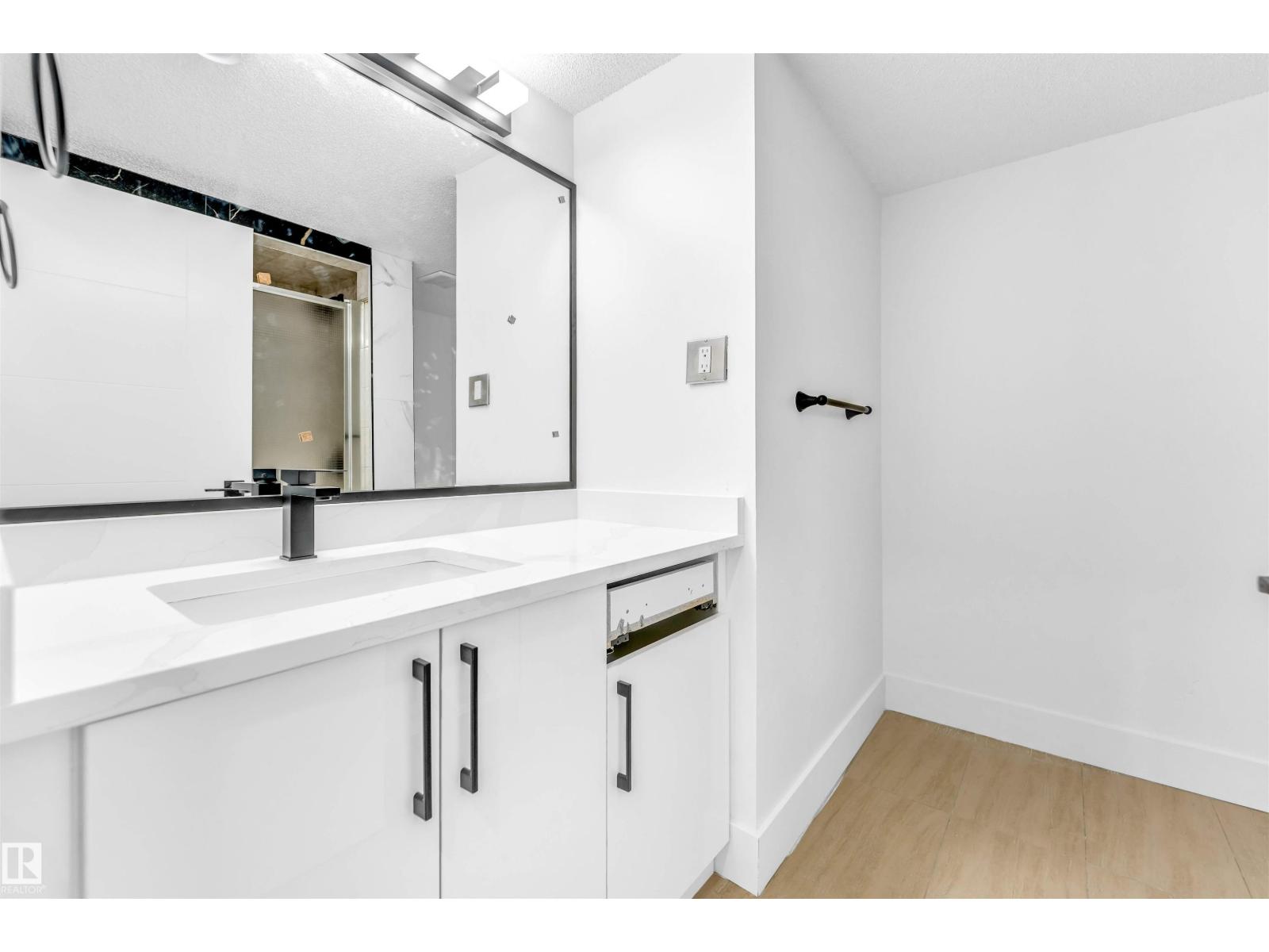 3508 84 St Nw, Edmonton, Alberta  T6K 0H3 - Photo 19 - E4484497