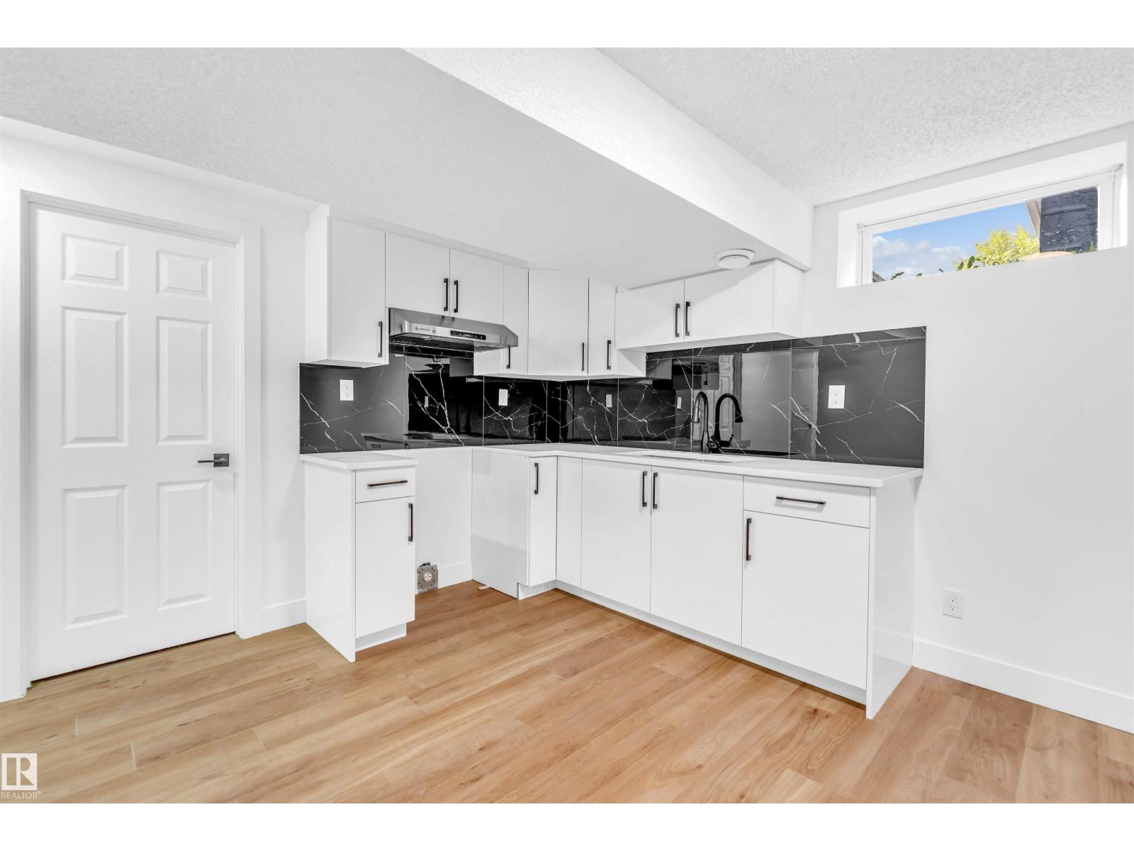 3508 84 St Nw, Edmonton, Alberta  T6K 0H3 - Photo 30 - E4484497