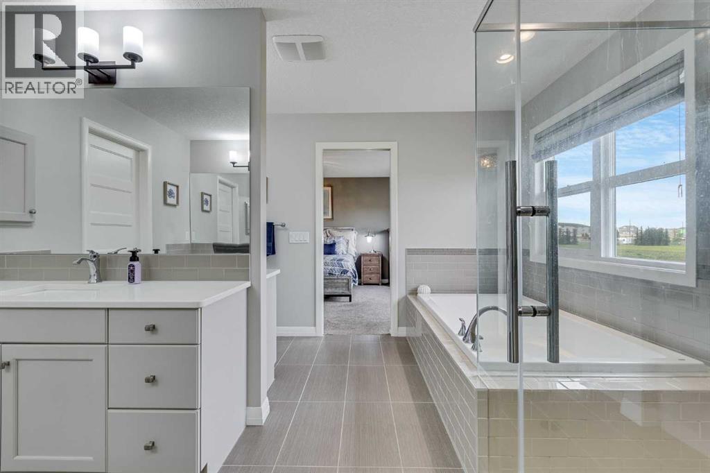 55 Sage Bluff Green NW, Calgary, Alberta  T2R 0X8 - Photo 20 - A2293713