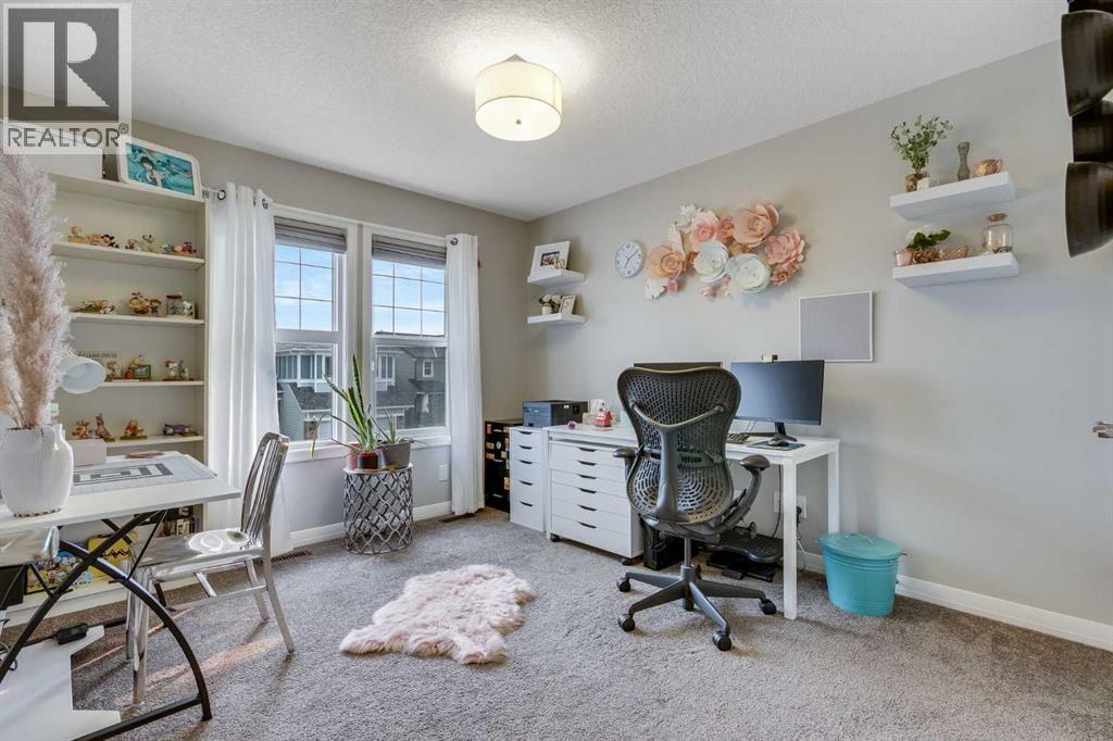 55 Sage Bluff Green NW, Calgary, Alberta  T2R 0X8 - Photo 31 - A2293713