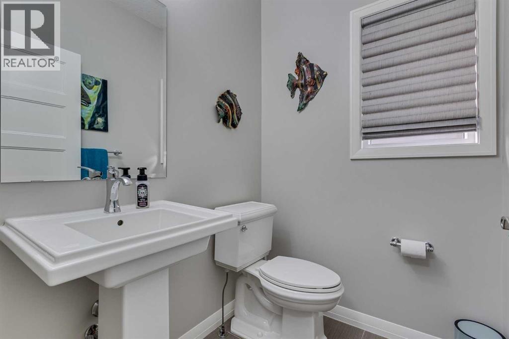55 Sage Bluff Green NW, Calgary, Alberta  T2R 0X8 - Photo 15 - A2293713