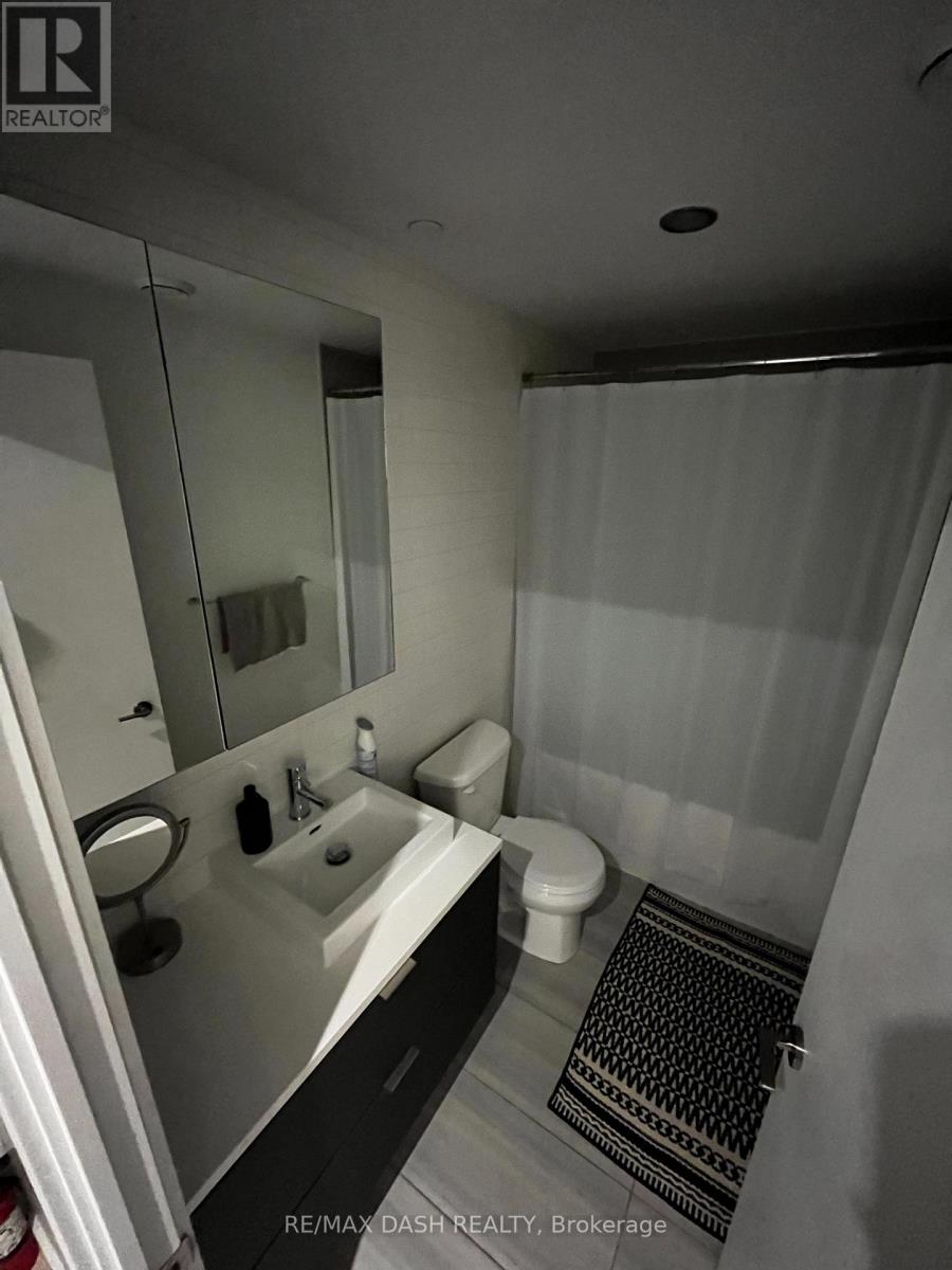 1108 - 170 Bayview Avenue, Toronto, Ontario  M5A 0M4 - Photo 5 - C13054016