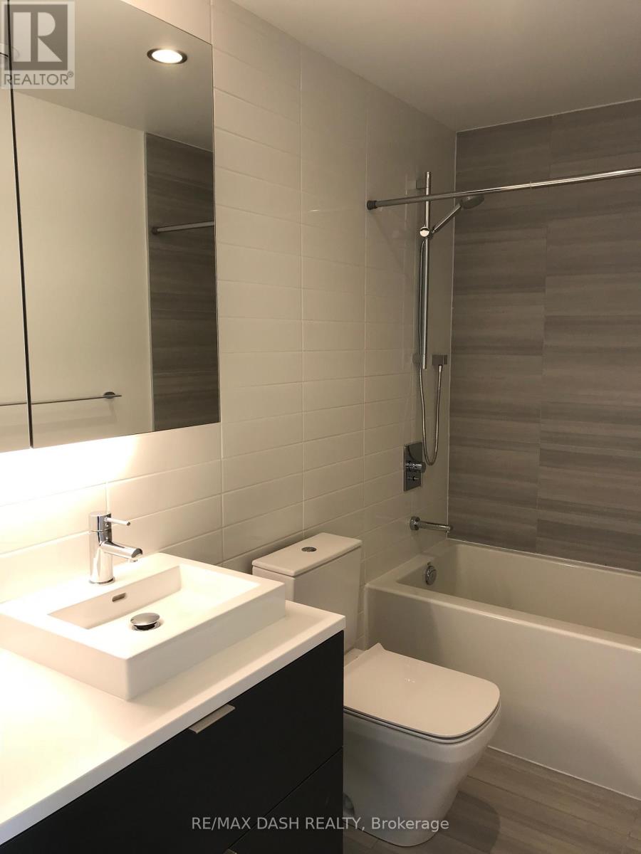 1108 - 170 Bayview Avenue, Toronto, Ontario  M5A 0M4 - Photo 9 - C13054016