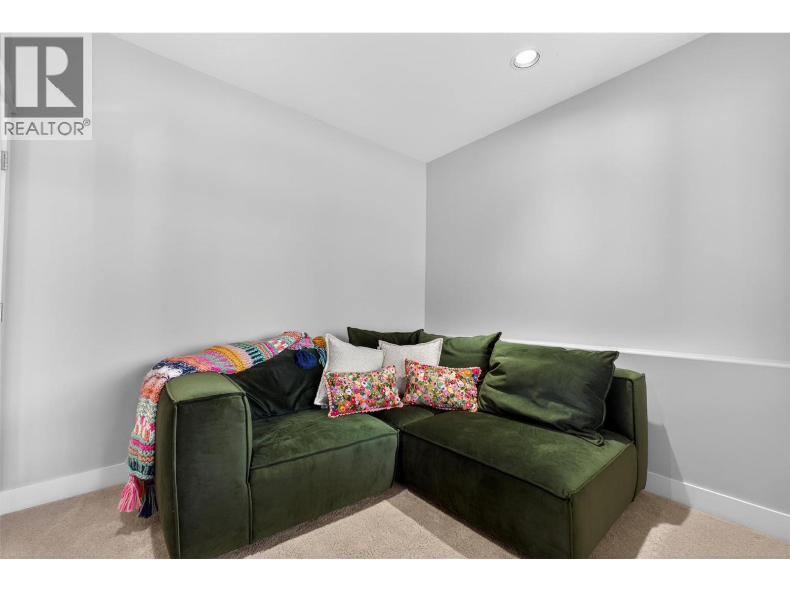 539 South Crest Drive, Kelowna, British Columbia  V1W 4W8 - Photo 15 - 10384342