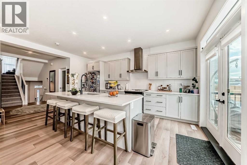 385 Edith Road Nw, Calgary, Alberta  T3R 1Y9 - Photo 5 - A2299875