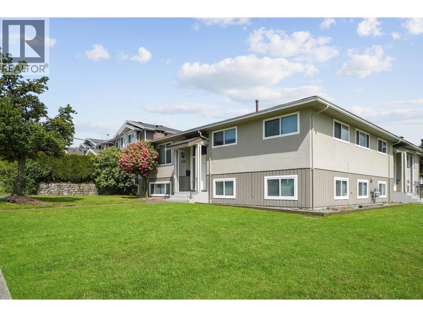 1570 Sperling Avenue, Burnaby, British Columbia  V5B 4J9 - Photo 2 - R3116592